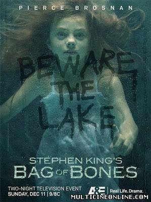 Ver La maldición de Dark Lake (Un saco de huesos) (2011) Online Gratis